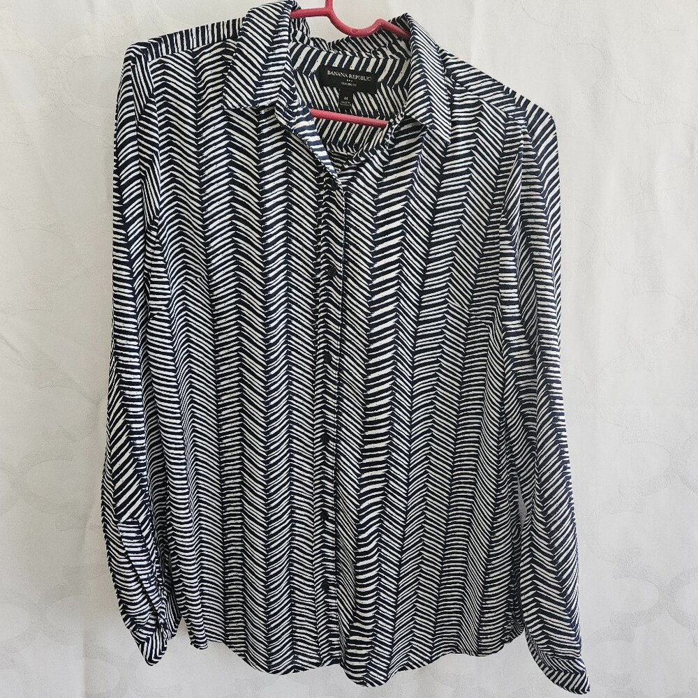 Banana Republic - Black and White Herringbone Blouse